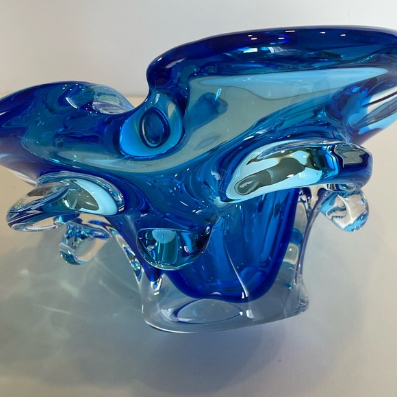 Canadian Art Glass - Cobalt Blue and Clear Glass - Picture 7 of 11